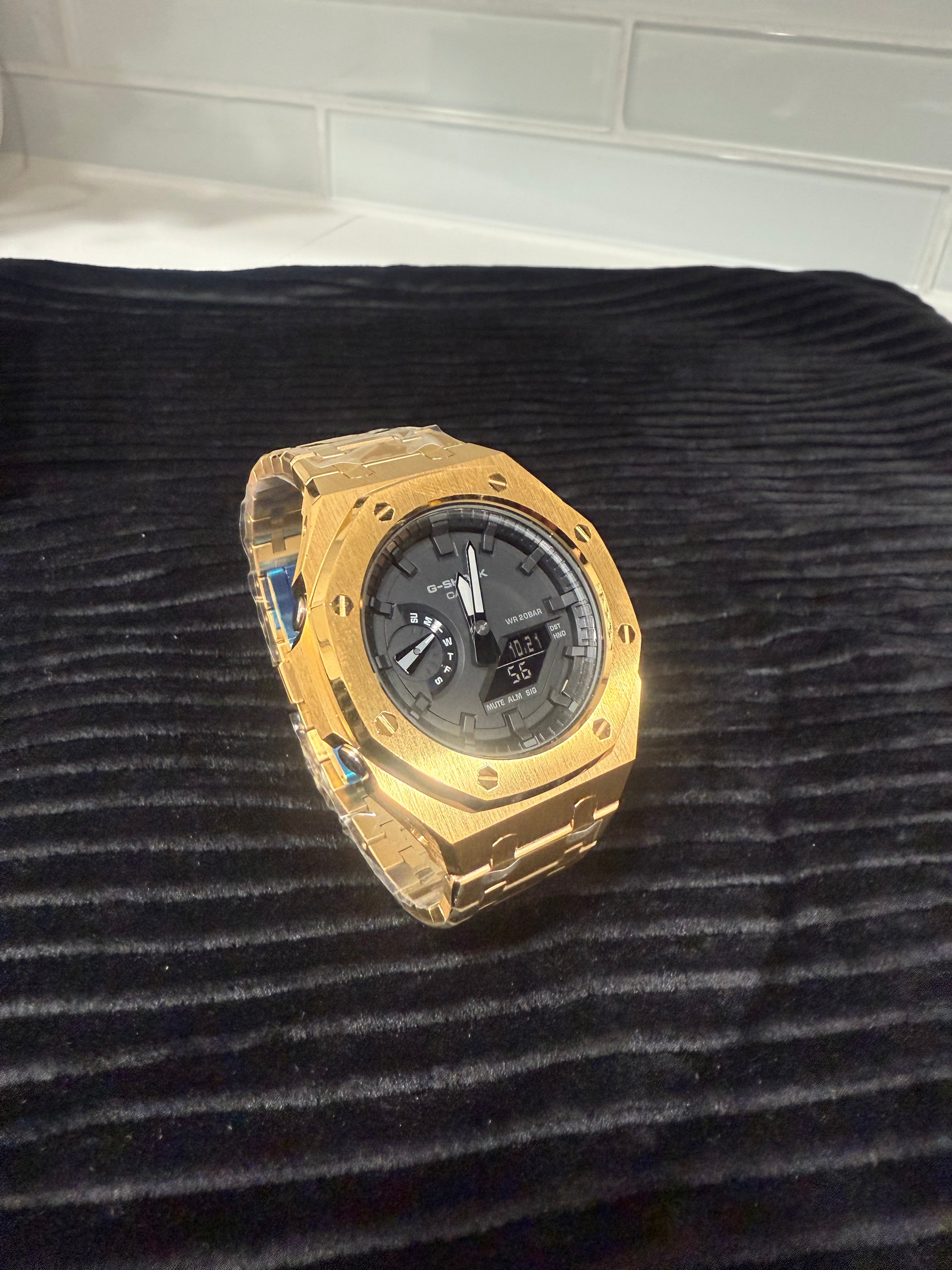G-SHOCK GA-2100 custom mod BLACK/GOLD