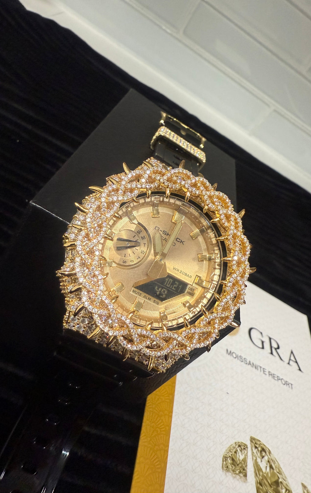 BUST DOWN MOISSANITE G-SHOCK GA-2100 GOLD/GOLD BLACK BAND