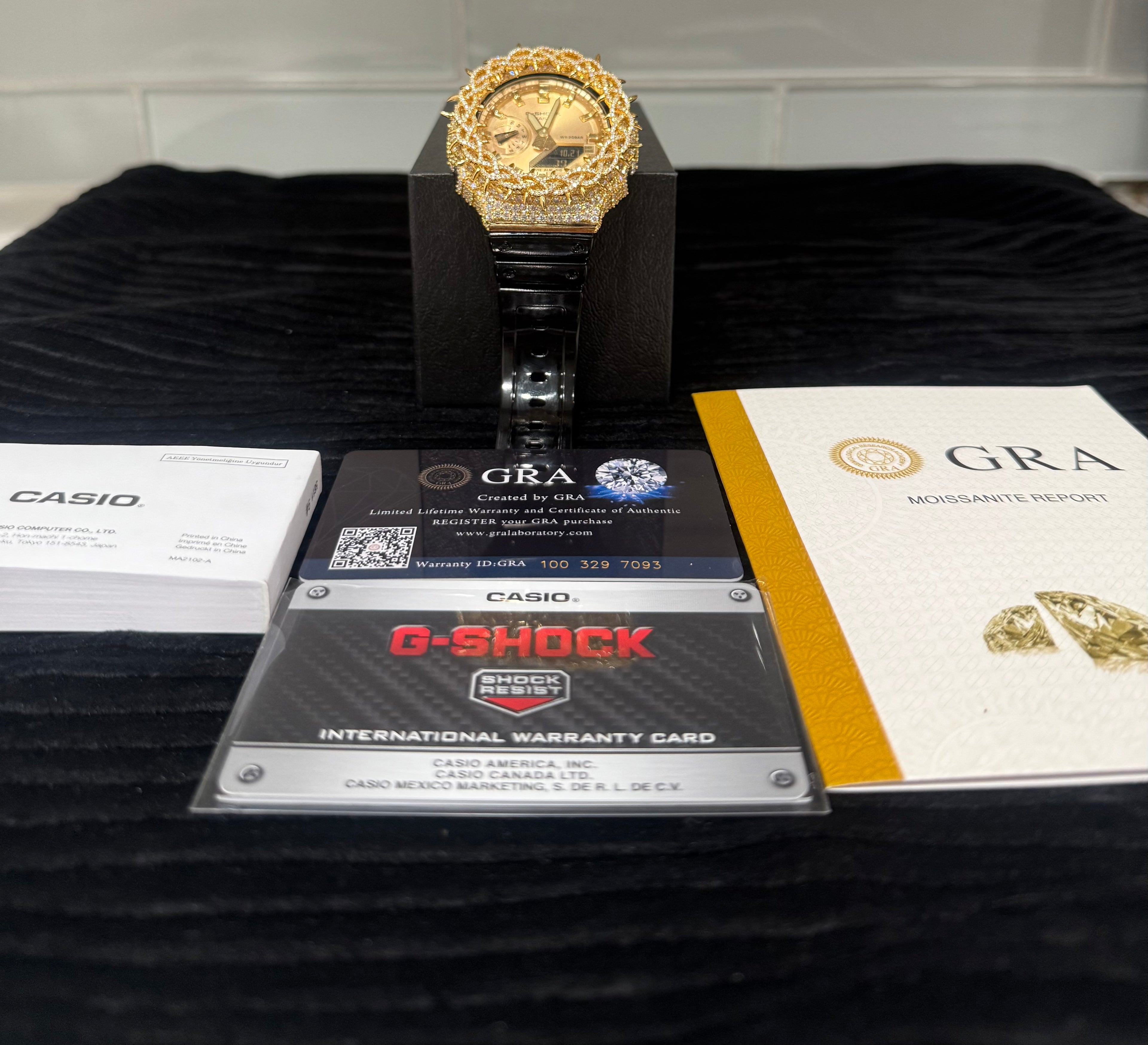 BUST DOWN MOISSANITE G-SHOCK GA-2100 GOLD/GOLD BLACK BAND