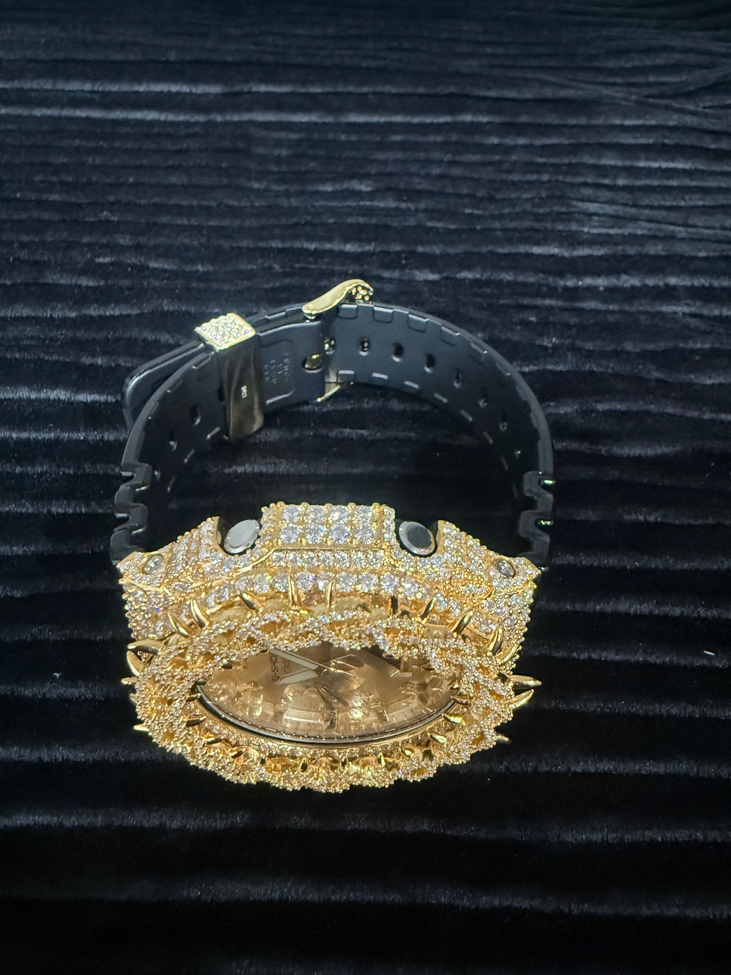 BUST DOWN MOISSANITE G-SHOCK GA-2100 GOLD/GOLD BLACK BAND